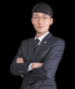 사건담당변호사 조우리